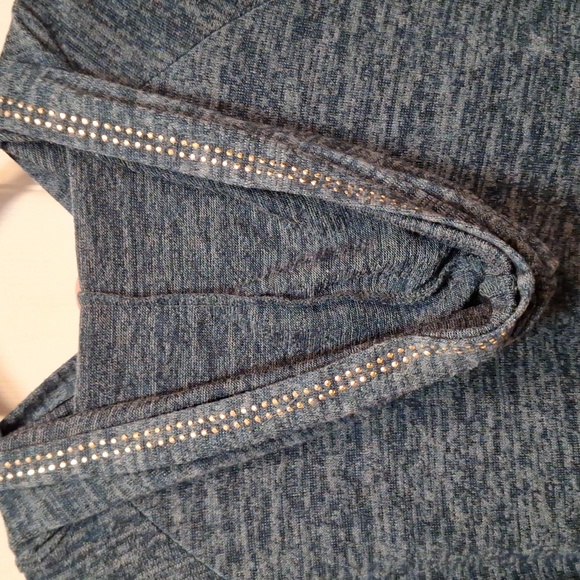 PLUS SIZE EVERGREEN AND GOLD HOODIE - Picture 4 of 5